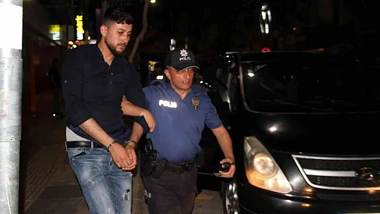 Yakalanan 3 düzensiz göçmen için sınır dışı işlemleri başlatıldı