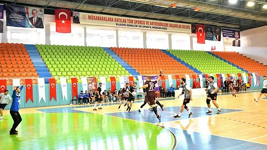 Hentboldaki Elazığ derbisinde gülen Gençlikspor oldu