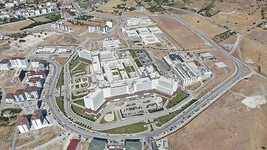 Şehir Hastanesi, deprem ve pandemide şehrin ve bölgenin lokomotifi oldu