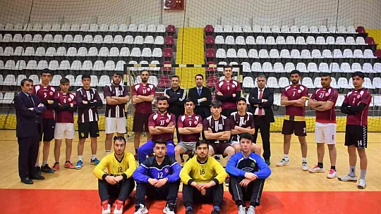 Elazığ takımları Play-Off yolcusu
