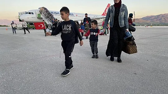 Ahıska Türklerinden oluşan altıncı kafile de Elazığ'a geldi