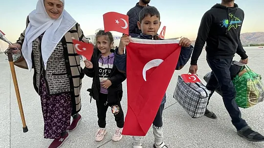 Ahıska Türklerinden oluşan altıncı kafile de Elazığ'a geldi