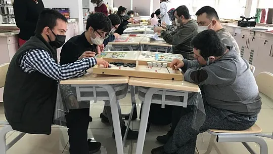 Elazığ Halk Eğitim Merkezinden anlamlı kurs