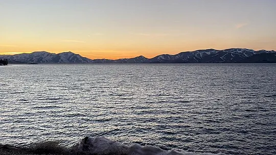 Elazığ'ın doğal güzelliği Hazar Gölü her yıl ziyaretçilerini ağırlıyor
