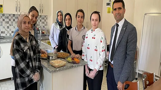 Elazığlı öğrencilerden 'İftarınız Bizden Olsun' projesi