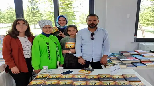 Elazığlı yazarlar Bingöl Kitap Fuarı'na katıldı