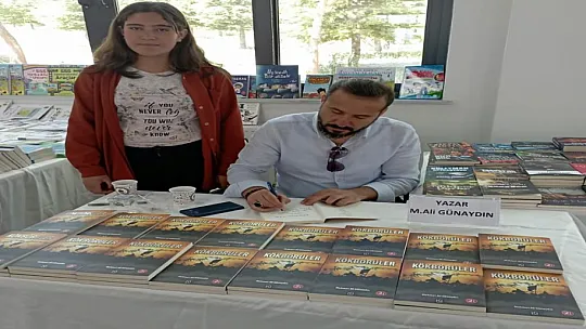 Elazığlı yazarlar Bingöl Kitap Fuarı'na katıldı