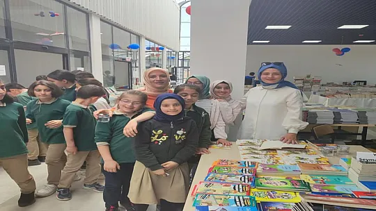 Elazığlı yazarlar Bingöl Kitap Fuarı'na katıldı