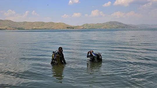 Öğrenciler ve kurum çalışanlarından 'Sahil Temizleme Etkinliği'