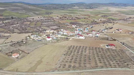 Elazığ'ın ilk kadın muhtarıydı, şimdi ise köyünün ablası oldu