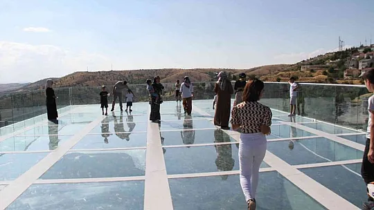 Harput bu bayramda cıvıl cıvıl