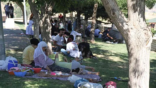 Harput bu bayramda cıvıl cıvıl