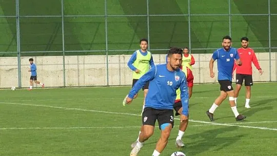 Elazığ Karakoçan FK işi sıkı tutuyor