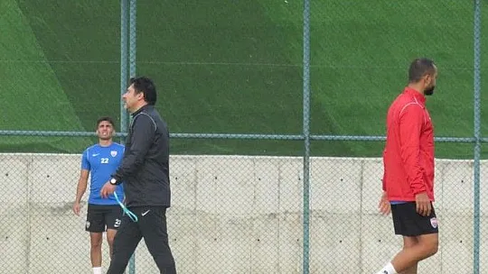 Elazığ Karakoçan FK işi sıkı tutuyor