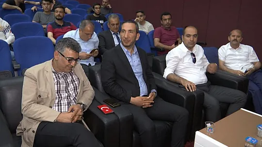 Elazığ MHP'den LGS ve YKS öncesi anlamlı seminer