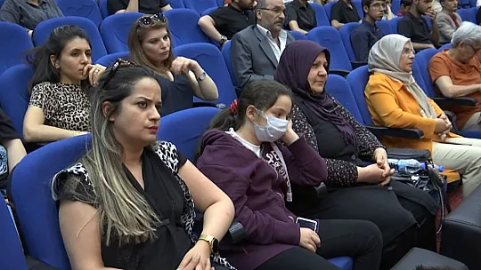 Elazığ MHP'den LGS ve YKS öncesi anlamlı seminer
