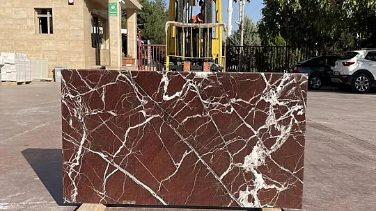 Elazığ vişne mermeri üreticisine ABD'den 5 bin mezar taşı siparişi
