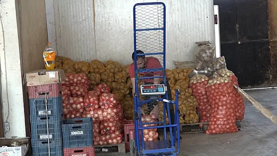 Elazığ'daki sebze üreticileri mağdur