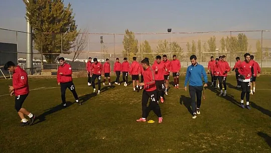 Elazığspor, lider Batman Petrolspor'la deplasmanda karşılaşacak