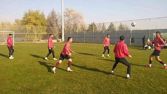 Elazığspor, lider Batman Petrolspor'la deplasmanda karşılaşacak