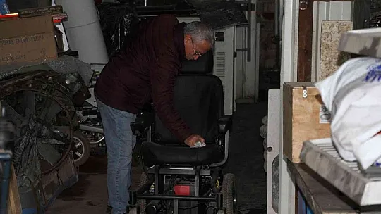 Engelli babası, yaptığı tasarımlarla engellilerin hayatlarını kolaylaştırdı