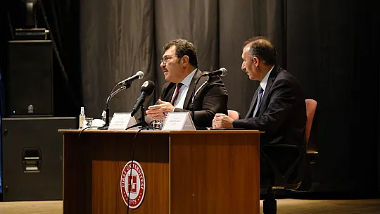 TÜBİTAK Başkanı Mandal, Elazığ'da akademisyen ve öğrencilerle buluştu