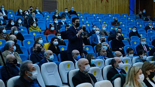 TÜBİTAK Başkanı Mandal, Elazığ'da akademisyen ve öğrencilerle buluştu