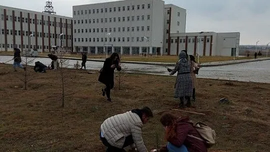 Fırat Üniversitesi İletişim Fakültesinden 'Baharlar Bizimle Gelir' projesi