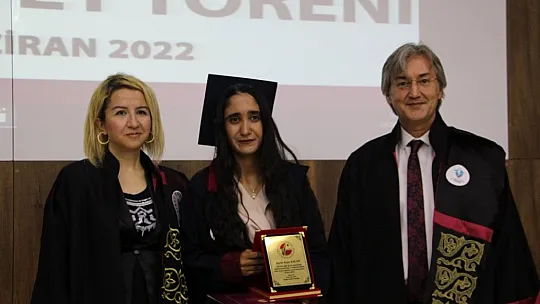 Fırat Üniversitesi İletişim Fakültesi mezuniyet töreni gerçekleştirildi