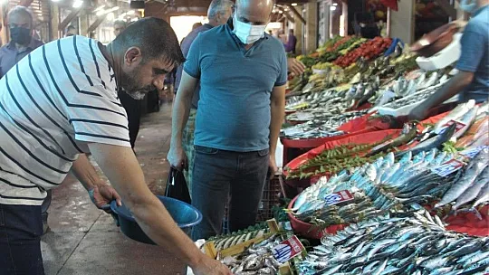 Fiyatlar düştü, balıkçıların yüzü güldü