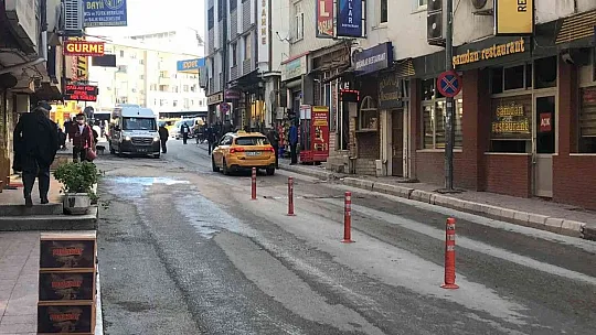 Garsonlarla tartıştı, silahlanıp mekana geri geldi, yanlışlıkla arkadaşını öldürdü