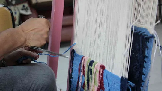 Geleneksel kilim ve cicim dokuma sanatı, kadınların ellerinde yaşatılıyor