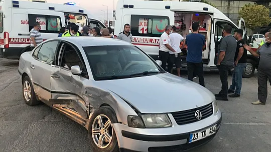 Gelin aracından inen gelin, koşarak ambulansa gitti