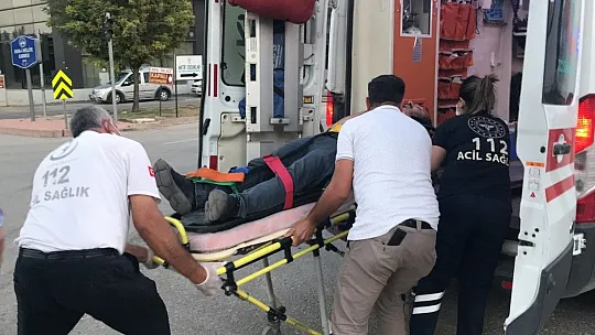 Gelin aracından inen gelin, koşarak ambulansa gitti