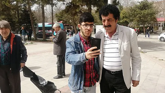 Müslüm Baba Elazığ sokaklarında
