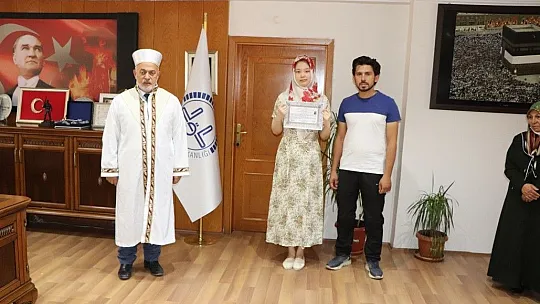 Güney Koreli Yoonsun Ya Müslüman olup Ayşe ismini aldı