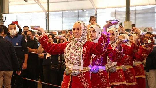 Vekil Gürsel Erol: İzmir ve Elazığ arasında bir gönül bağı var