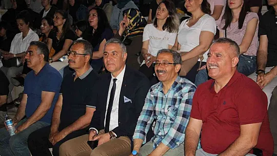 Halk Eğitim Merkezi korosu, kulakların pasını sildi