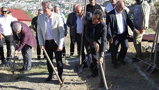 Harput Kalesi'nde kazı çalışmaları başladı