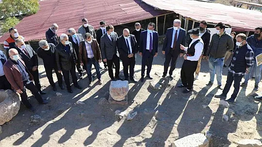 Harput Kalesinde zindan, kürsübaşı ve kutsal alan ziyarete açıldı