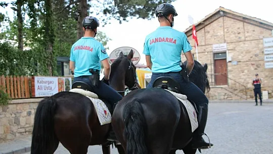 Harput'ta atlı jandarma timlerine yoğun ilgi