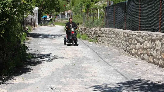 300 yıllık köyün ilk kadın muhtarı olarak hayalini gerçekleştirdi