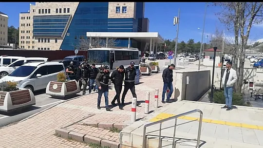 Tehditçi magandalar yakalandı