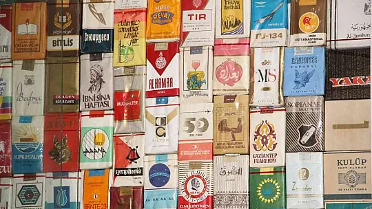 'İçmiyorum, sigaraları hapsediyorum'