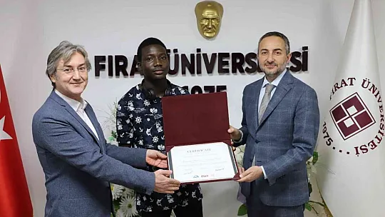 Başarılı öğrenciler sertifikalarını aldı