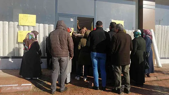 Eksi 4 derecede indirim kuyruğu