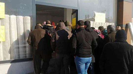 Eksi 4 derecede indirim kuyruğu