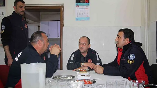 İtfaiyeciler ilk sahuru mesaide yaptı
