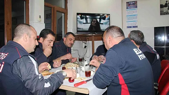 İtfaiyeciler ilk sahuru mesaide yaptı