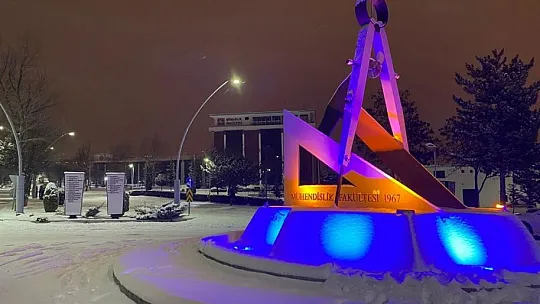 Fırat Üniversitesi'nden kartpostallık kareler